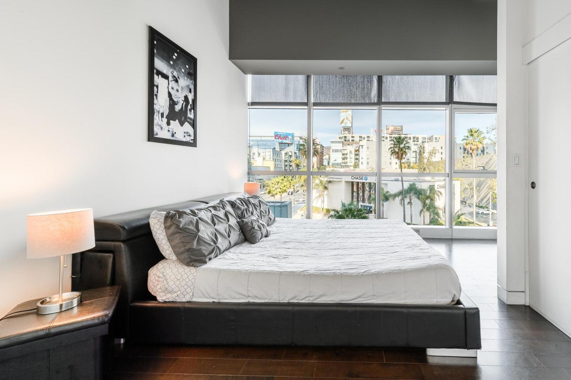 Aparthotel Hollywood Furnished *